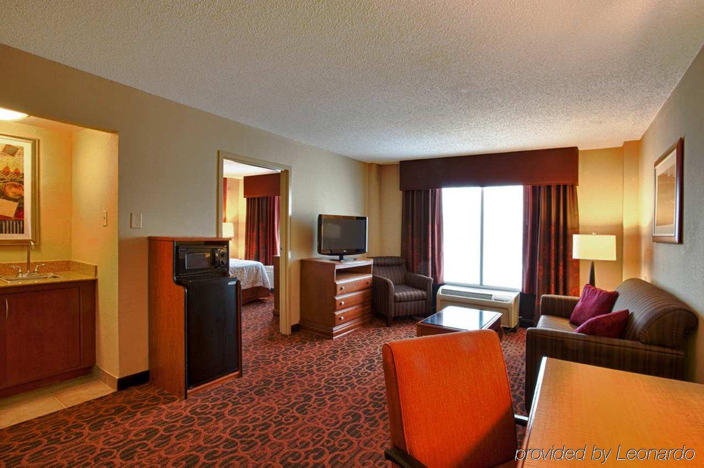 Hampton Inn Louisville Downtown Room photo